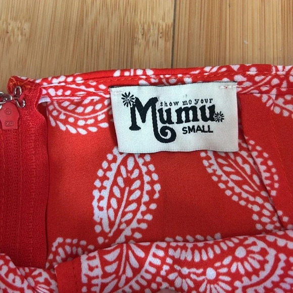 Show Me Your MuMu Aquarius Paisley Sawyer Shorts size Small - Picture 4 of 7